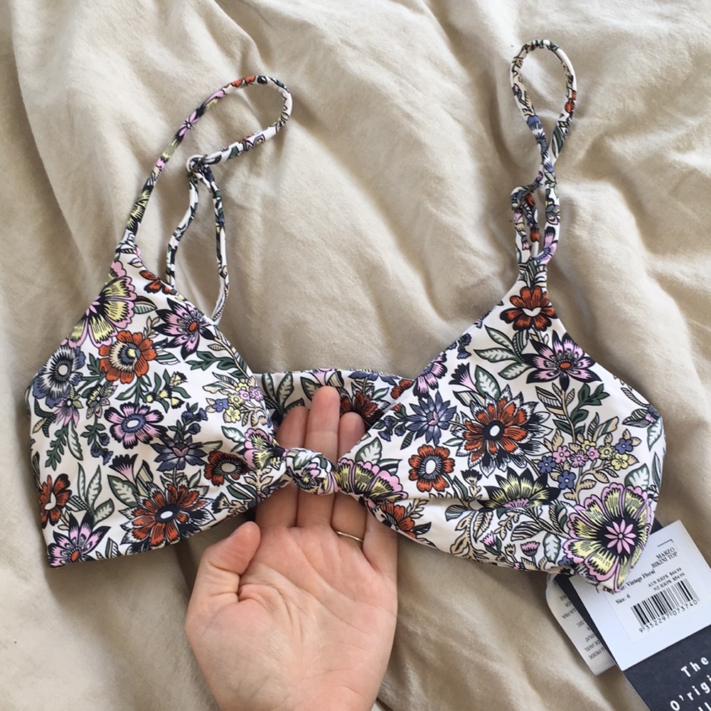 🚫SOLD🚫 NWT O’Neil bikini top